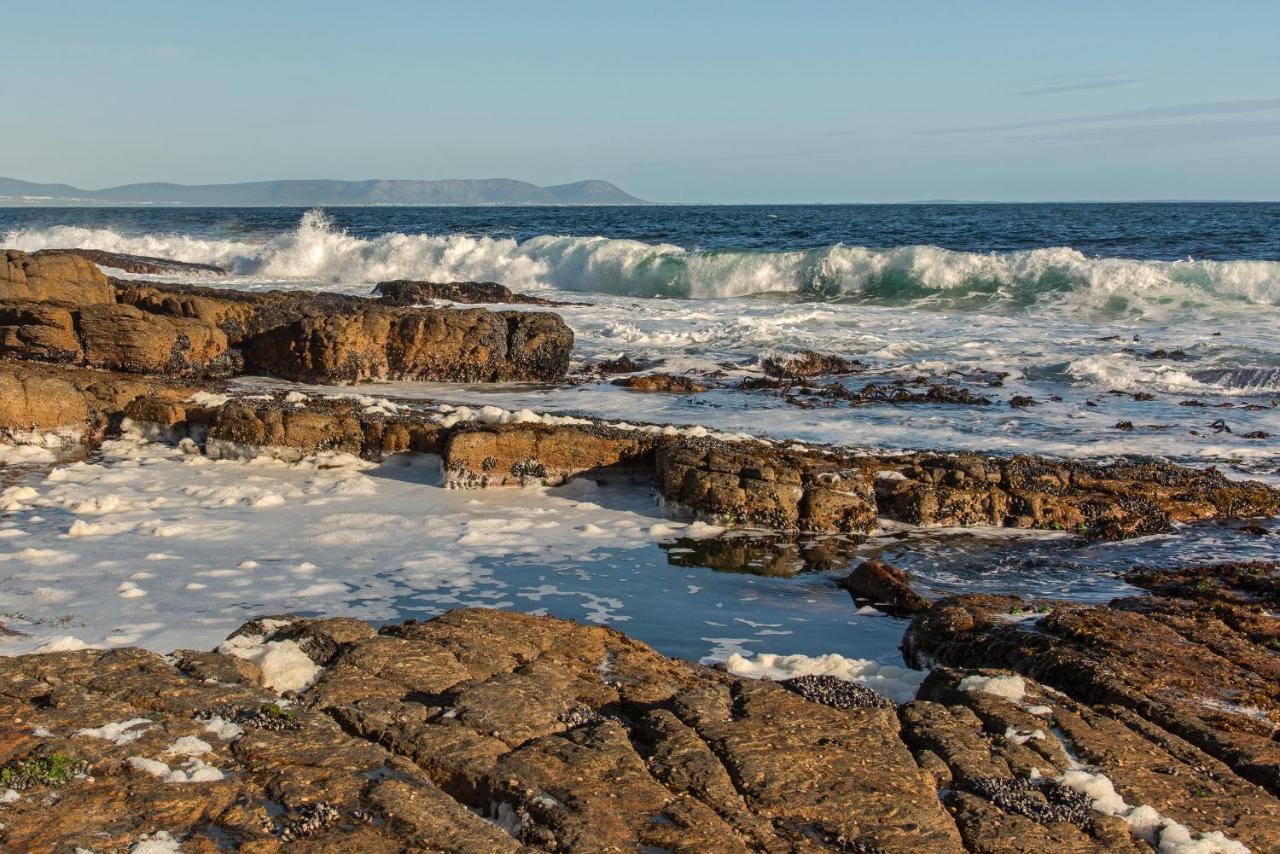 Hermanus Haven, Entire Home, On The Sea, Private Pool, Secure Extérieur photo
